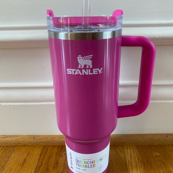 ❗️SALE❗️Stanley Pink Quencher H2.0 Tumbler - Picture 1 of 4